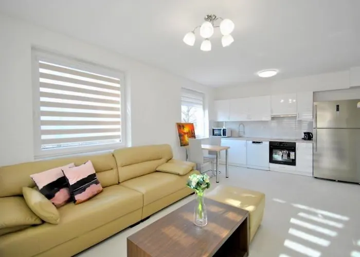 Quiet And Well-laid-out Near The Center Wrocław